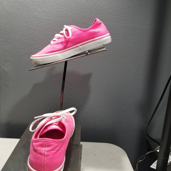 Fila Pink Womens sz 7.5 shoes - Picture 5 of 8